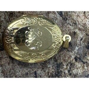 Vintage Gold Tone Oval Locket Pendant Floral Engraved Photo Charm